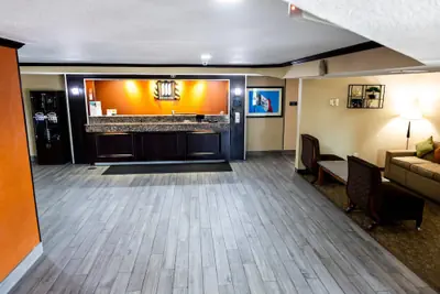 Photo 3 - MainStay Suites Coralville - Iowa City