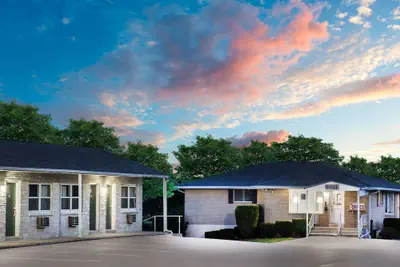 Photo 2 - Knights Inn Pine Grove