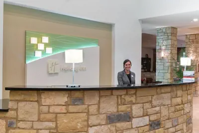 Photo 4 - Holiday Inn Temple-Belton by IHG