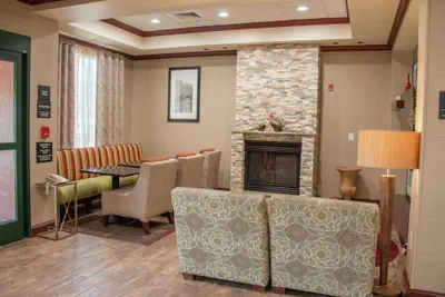 Photo 4 - Hampton Inn Murphy