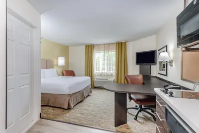 Photo 4 - Candlewood Suites Secaucus - Meadowlands by IHG