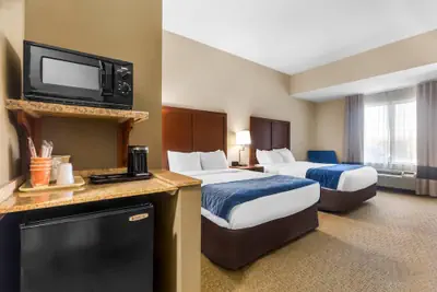 Photo 2 - Comfort Inn & Suites Sikeston I-55