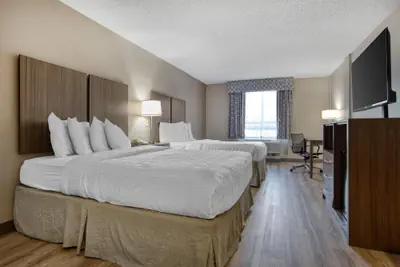 Photo 4 - Best Western Plus Philadelphia-Choctaw Hotel and Suites