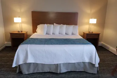 Photo 5 - Hampton Village Inn