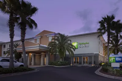 Photo 2 - Holiday Inn Express Jacksonville Beach by IHG
