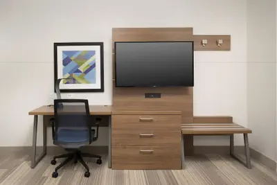 Photo 3 - Holiday Inn Express Jacksonville Beach by IHG