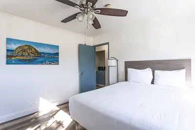 Photo 5 - Coastal Breeze Inn