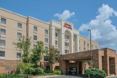 Photo 2 - Hampton Inn & Suites Florence-Downtown