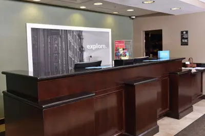 Photo 3 - Hampton Inn & Suites Alexandria