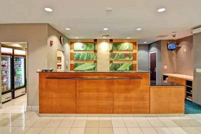 Photo 3 - SpringHill Suites by Marriott Fresno