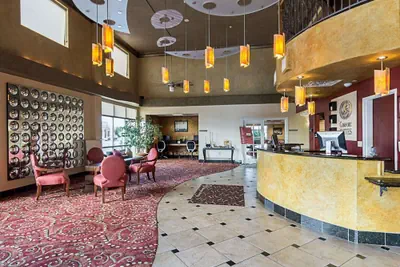Photo 3 - Comfort Suites Airport
