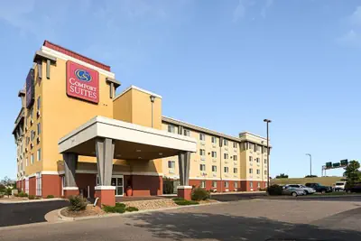 Photo 2 - Comfort Suites Airport