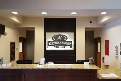 Photo 3 - Expressway Suites Fargo
