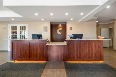 Photo 5 - Comfort Suites Elizabethtown