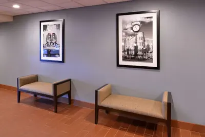 Photo 4 - Hampton Inn Utica