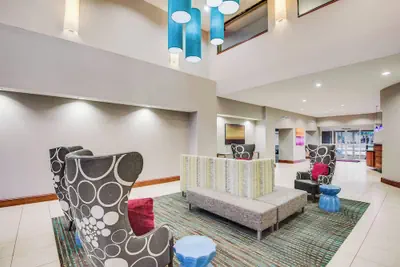 Photo 4 - Residence Inn by Marriott Orlando Airport