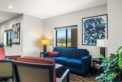 Photo 4 - Comfort Suites Lindale - Tyler North