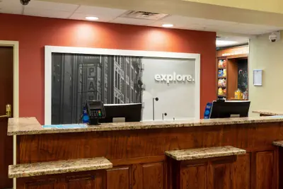 Photo 5 - Hampton Inn & Suites Baton Rouge - I-10 East
