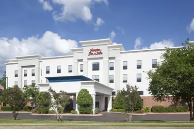Photo 2 - Hampton Inn & Suites Natchez