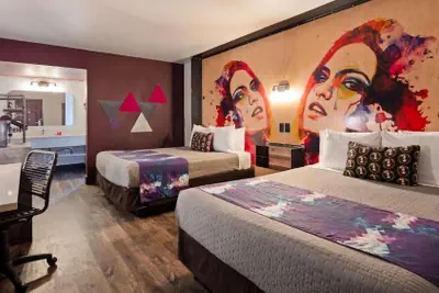 Photo 3 - Downtown Phoenix Hotel