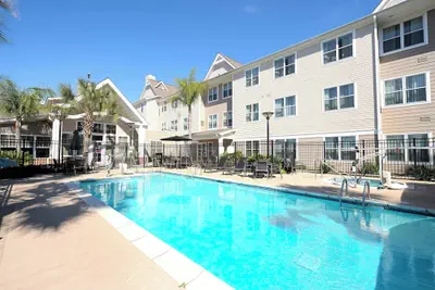 Photo 2 - Residence Inn Marriott Airport