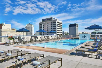 Photo 2 - Renaissance Montgomery Hotel & Spa at the Convention Center