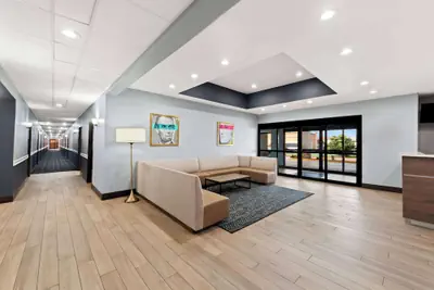 Photo 5 - AmericInn by Wyndham New Braunfels