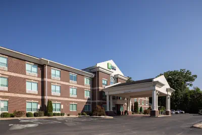 Photo 2 - Holiday Inn Express & Suites Carrollton by IHG