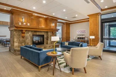 Photo 2 - Hampton Inn & Suites Coeur d' Alene