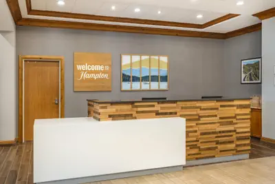 Photo 3 - Hampton Inn & Suites Coeur d' Alene