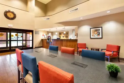 Photo 4 - Comfort Suites Goodyear - West Phoenix