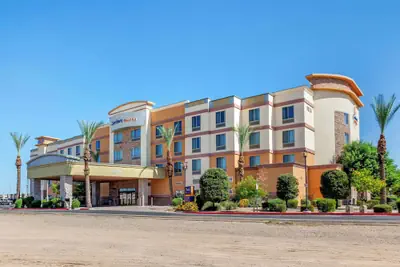 Photo 2 - Comfort Suites Glendale - State Farm Stadium Area