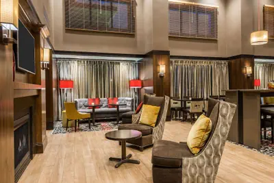 Photo 2 - Hampton Inn & Suites Columbus Polaris