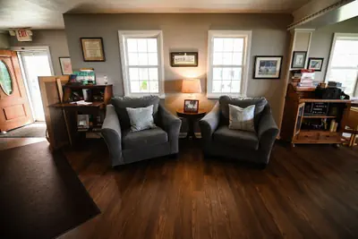 Photo 4 - The Lakehouse Inn