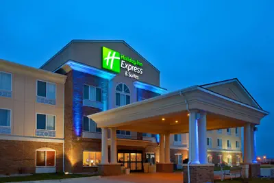 Photo 2 - Holiday Inn Express & Suites Mattoon by IHG