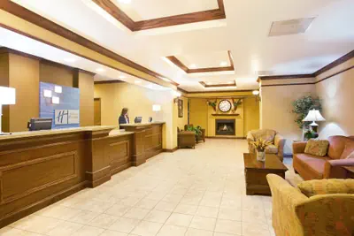Photo 4 - Holiday Inn Express & Suites Mattoon by IHG