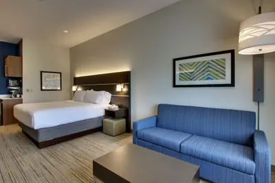 Photo 5 - Holiday Inn Express & Suites Morris by IHG