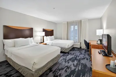 Photo 4 - Fairfield Inn & Suites by Marriott Omaha Downtown