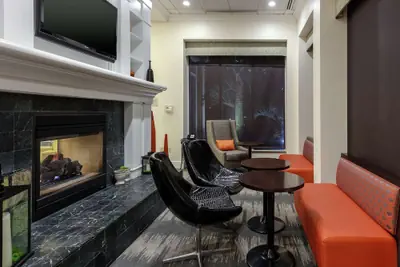 Photo 3 - Hilton Garden Inn Mobile West I-65/Airport Blvd
