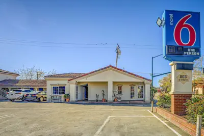 Photo 2 - Motel 6 Marysville, CA