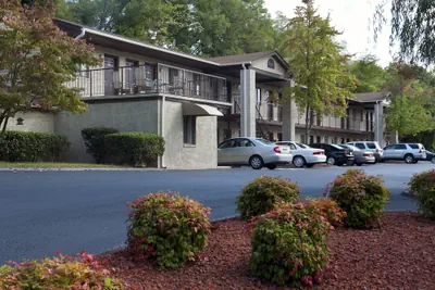 Photo 2 - Affordable Corporate Suites of Overland Drive
