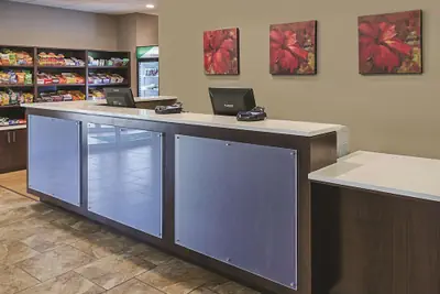 Photo 3 - La Quinta Inn & Suites by Wyndham Biloxi
