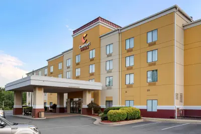 Photo 2 - Comfort Suites Fredericksburg North