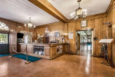 Photo 4 - Americas Best Value Inn Historic Clewiston Inn