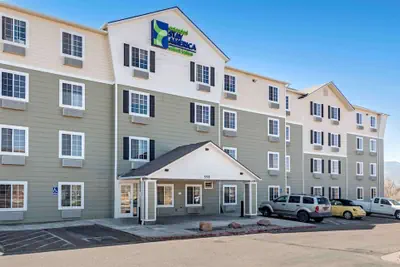 Photo 2 - Extended Stay America Select Suites - Colorado Springs - Airport
