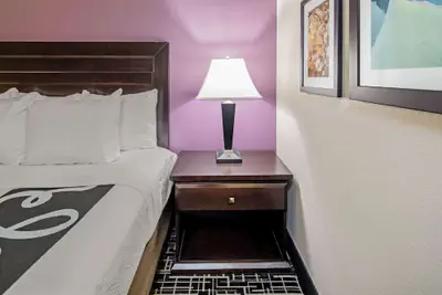 Photo 5 - La Quinta Inn & Suites by Wyndham Temecula
