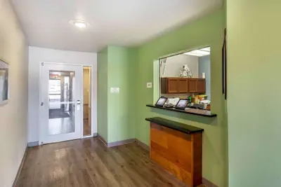 Photo 3 - Extended Stay America Select Suites - Beaumont
