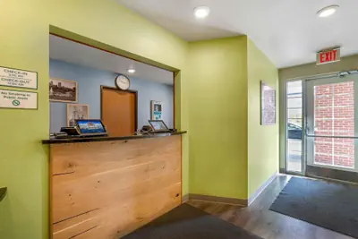 Photo 4 - Extended Stay America Select Suites - Indianapolis - Plainfield
