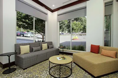 Photo 4 - Hilton Garden Inn Sonoma County Airport