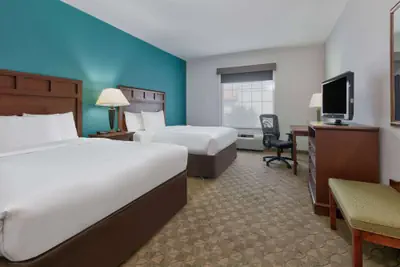 Photo 5 - Baymont Inn & Suites by Wyndham Glen Rose